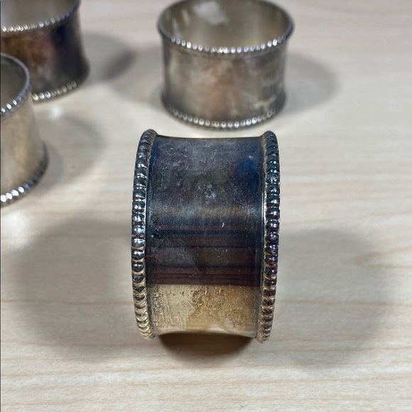 Silver Plated Napkin Rings Set of 4 - Picture 5 of 5